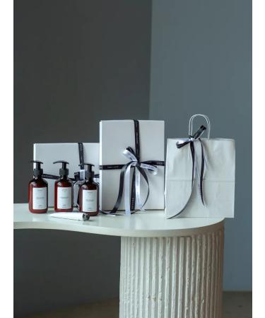 LOLA&JOY Hare set a shower gel and a perfumed hand soap - Buy Online on GoSupps.com