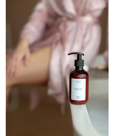 LOLA&JOY Hare set a shower gel and a perfumed hand soap - Buy Online on GoSupps.com