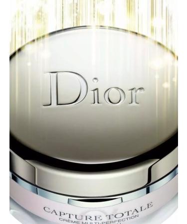 Dior Totale's matting powder 001 - Buy Online on GoSupps.com