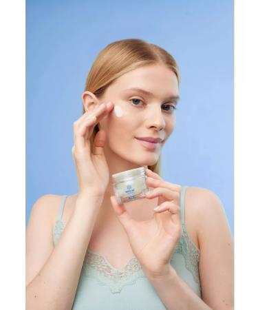 MAGIE ACADEMIE Face cream Night Lotus - Buy Online on GoSupps.com