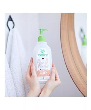 SYNERGETIC Liquid hand soap "almond milk" 0.5l - Buy Online on GoSupps.com