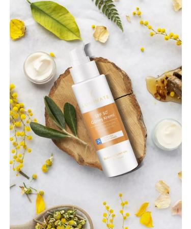 LU MINATE Face cream with SPF50+ protection - Buy Online on GoSupps.com