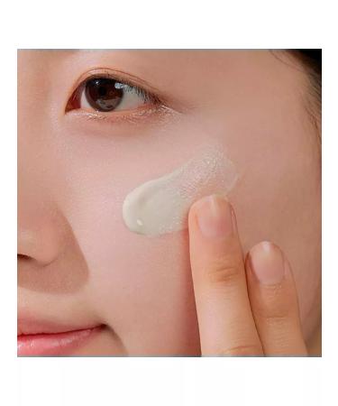 SKIN1004 Light sunscreen with centella Centella Air-Fit - Buy Online on GoSupps.com