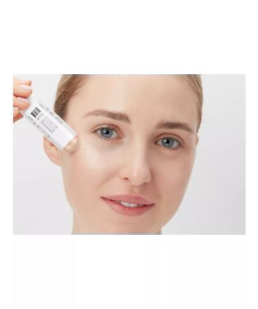 Charme Cream highlighter in the stic "Ultra Srobe" golden radiance - Buy Online on GoSupps.com