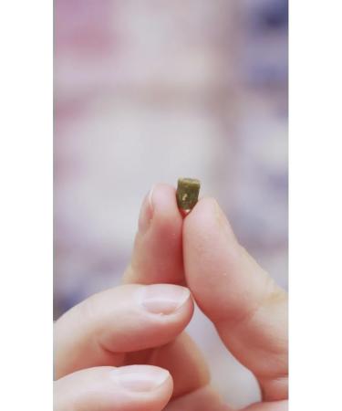 Japan Premium Pet A treat with feline mint and grass 3 - Buy Online on GoSupps.com