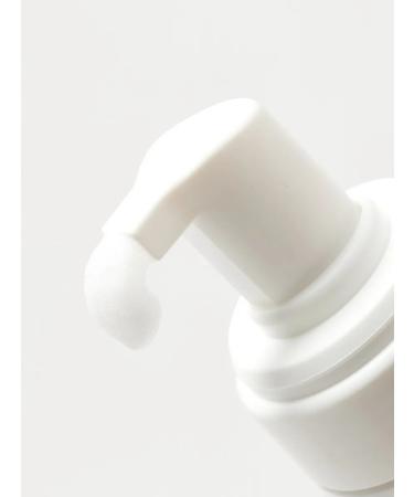 HYGGEE Multifunctional cleansing face foam "All-in - Buy Online on GoSupps.com