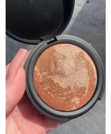 Aden Terracotta baked highlighter bronzer - Buy Online on GoSupps.com