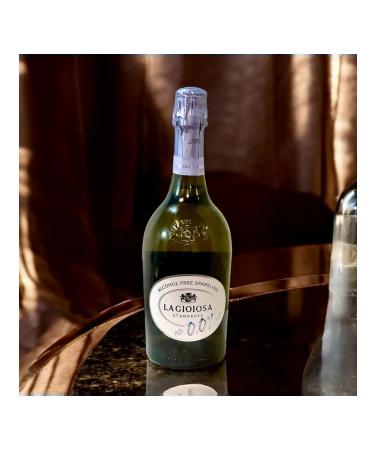 LA GIOIOSA Non -alcoholic sparkling pull 750 ml Italy