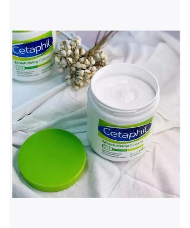 Cetaphil Moisturizing face and body cream for dry skin 550g - Buy Online on GoSupps.com