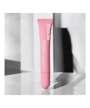 Rhode Lip gloss in style