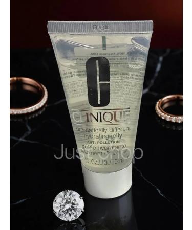 CLINIQUE DRAMATILLY Different