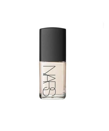 NARS Tonal remedy giving the skin a radiance of Mont Blanc
