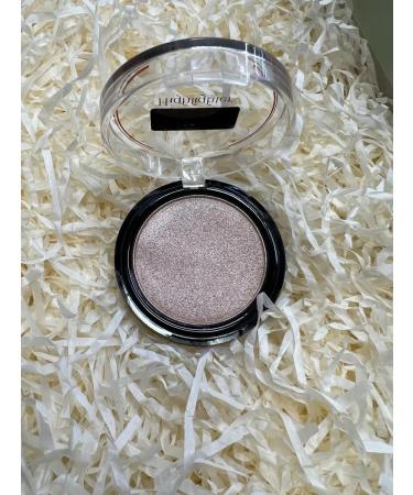 Highlighter with shimmer for face