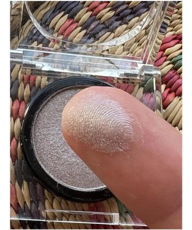 Highlighter with shimmer for face - Buy Online on GoSupps.com