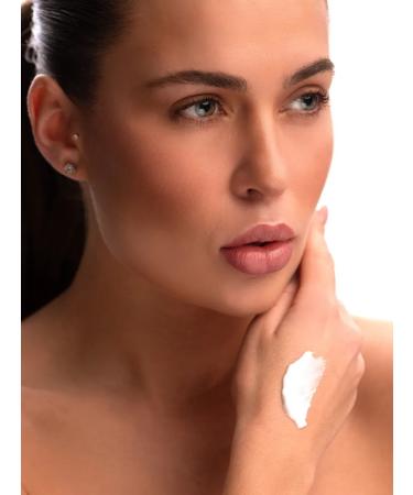 PINS COSMETICS Cream for body and hands perfumed Molecules - Buy Online on GoSupps.com