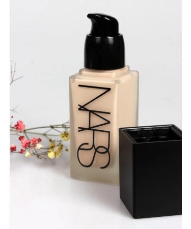 D&ADiamond Tonal cream Nars All Day 30 Ml Tons-2 - Buy Online on GoSupps.com
