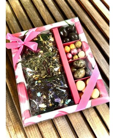 Tea and coffee territory Gift set of tea and sweets - Buy Online on GoSupps.com