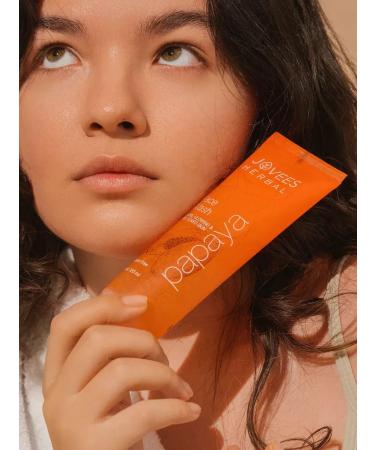 Moisturizing and cleansing face washing gel - Buy Online on GoSupps.com