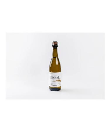 VkusVill Drink "Muscat" B A Srednegaz 750 ml - Buy Online on GoSupps.com