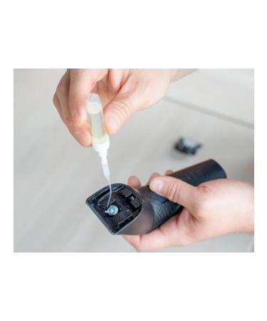 Silicone lubricant for a haircut machine 5ml - Buy Online on GoSupps.com