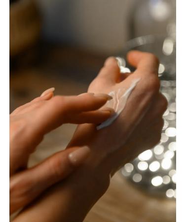 ALTERIA Moisturizing hand cream perfumed - Buy Online on GoSupps.com