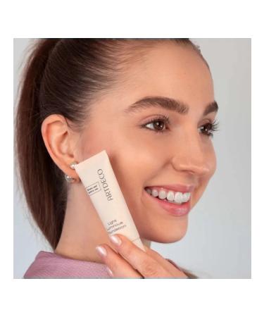 Artdeco Tonal base Light Luminous Foundation tone No. 16 - Buy Online on GoSupps.com