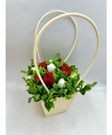 World of Soap "Bouquet of red -white tulips in a purse" from soap - 1 pcs - Buy Online on GoSupps.com