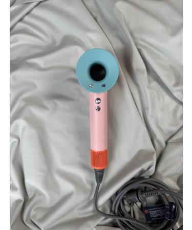 Dyson Feng for a professional hair with 5 nozzles and ionization - Buy Online on GoSupps.com