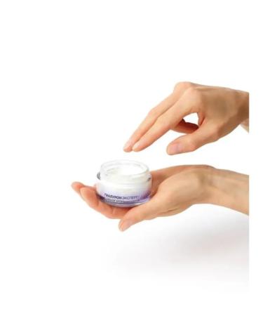 L'OREAL PARIS Daily moisturizer for Facial Facial Cream Hyaluron expert with SPF - Buy Online on GoSupps.com