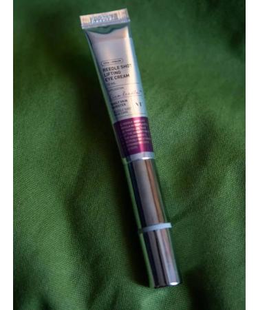 VT Cosmetics Cream around the eyes of Reedle Shot Lifting Eye Cream - Buy Online on GoSupps.com