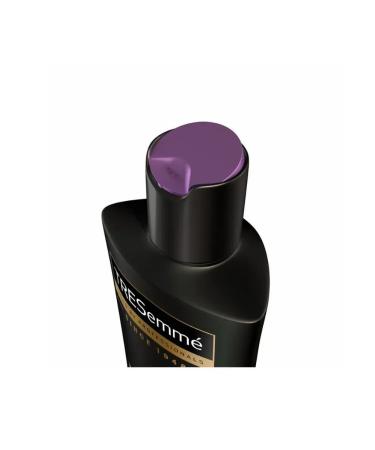 Tresemme Shampoo Hair shampoo Protection with biotin and amino acids - Buy Online on GoSupps.com