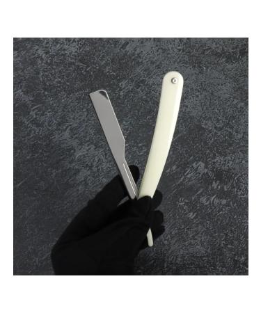 Shavette straight razor without blade white silver 2 pcs. - Buy Online on GoSupps.com