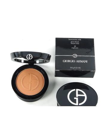 Giorgio Armani Luminous Silk Glow Blood
