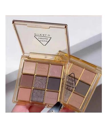 Tens for the eyelids are brilliant palette