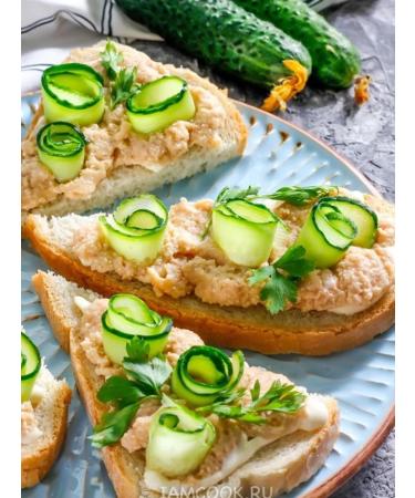 A treat from the sea Paste from the liver and pill - Buy Online on GoSupps.com