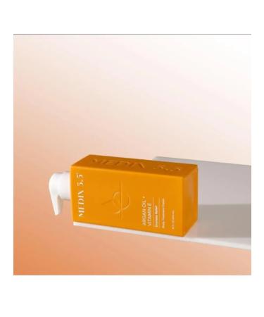 Medix 55 Moisturizing body cream Argan oil and vitamin E - Buy Online on GoSupps.com