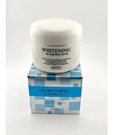 cream for the face moisturizing from pigmentation - Buy Online on GoSupps.com