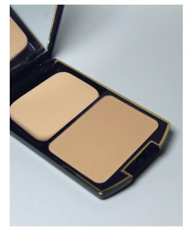 Facial powder compact number 6 - Buy Online on GoSupps.com