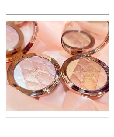 CHARLOTTE TILBURY Pillow Talk Multi Glow Highlighter Romance Light Highlighter - Buy Online on GoSupps.com