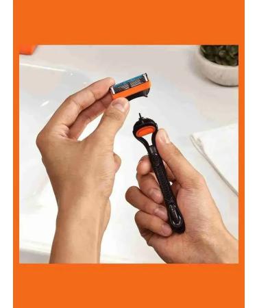 GILLETTE Fusion5 men's razor an accurate trimmer for a beard - Buy Online on GoSupps.com