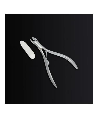 Elegant manicure nippers for perfect nails - Buy Online on GoSupps.com