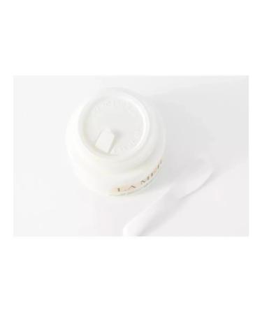 La Mer Lightly moisturizing face cream The Moisturizing Soft Cream - Buy Online on GoSupps.com