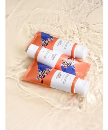 round lab Foam for washing with black soy and panthenol 150 ml - Buy Online on GoSupps.com