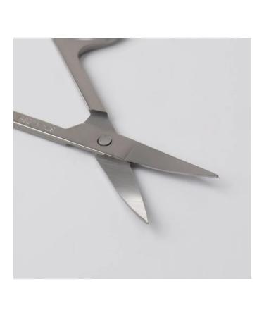 Stylish manicure set in a compact case - Buy Online on GoSupps.com