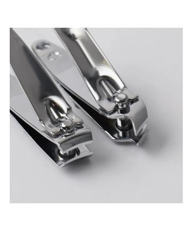 Stylish manicure set in a compact case - Buy Online on GoSupps.com