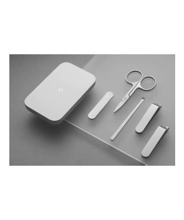 Compact multifunctional manicure set 5 in 1