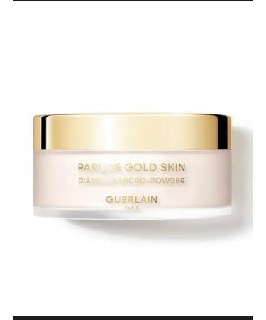 Mattering powder for the face scattered with diamond dust