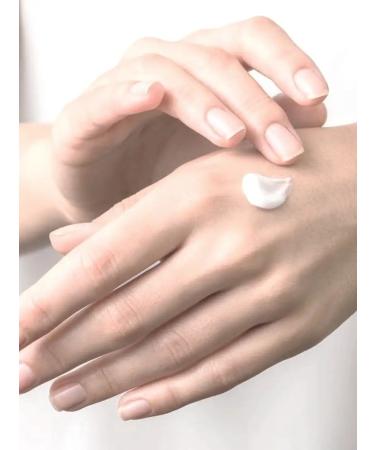 DNC Hand set: hyaluronic acid cream with 14% urea hand wax cotton gloves (50 ml 80 ml 1 pair) - Buy Online on GoSupps.com