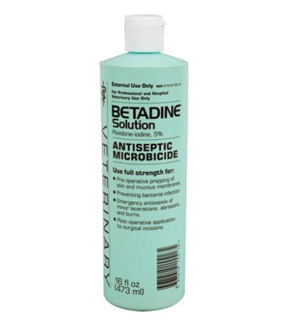 Betadine 16 Oz Solution Povidone Iodine 5% Antiseptic Wound Microbicide Pre-Operative Solution Prevents Bacterial Infections Unflavored 16 Fl Oz (Pack of 1)