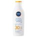 NIVEA SUN Protect & Sensitive Sun Lotion (200ml) Sunscreen with SPF30 Suncream for Sensitive Skin with Aloe Vera Immediately Protects Against Sun Exposure 200 ml (Pack of 1) SPF 30